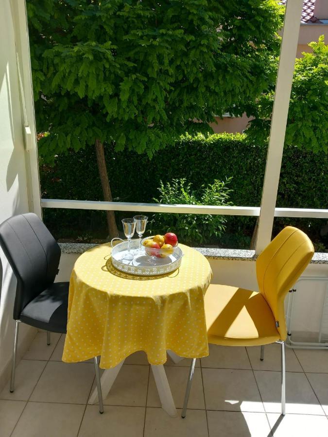 Studio Apartman Marija Petrčane Exterior foto